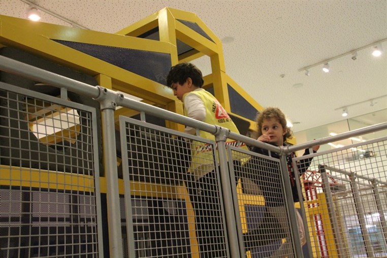 Bees Mystery at Beirut Souks